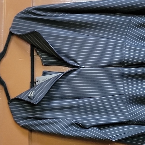 vfshow-Blk/white long sleeved A line pin striped dress Size XXL. NWT. - Picture 9 of 12